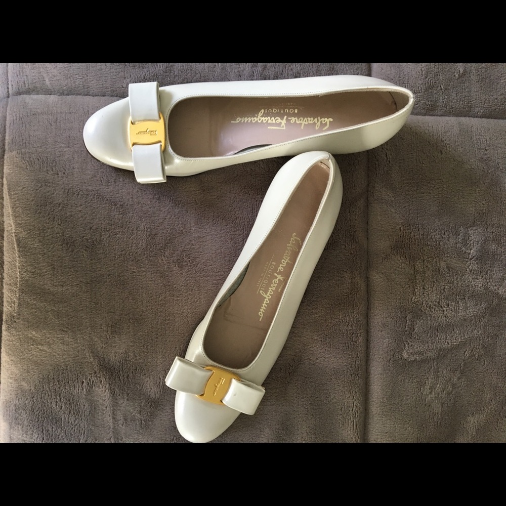 Salvatore Ferragamo slide on Vintage Ballet Flats